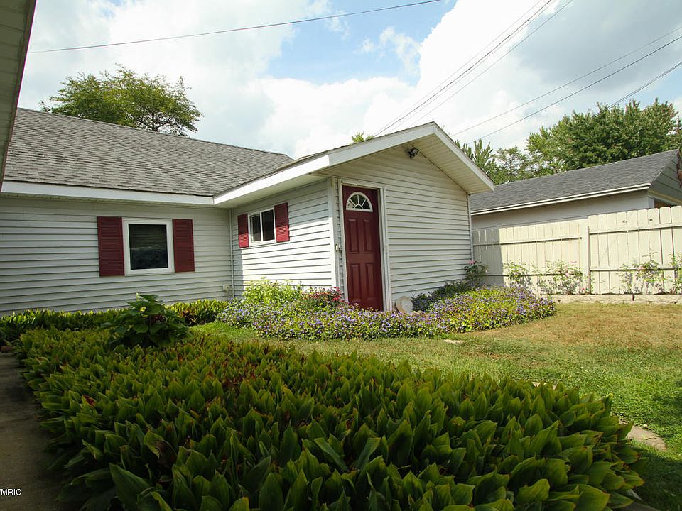1st image of 10574 Tomkinson Dr