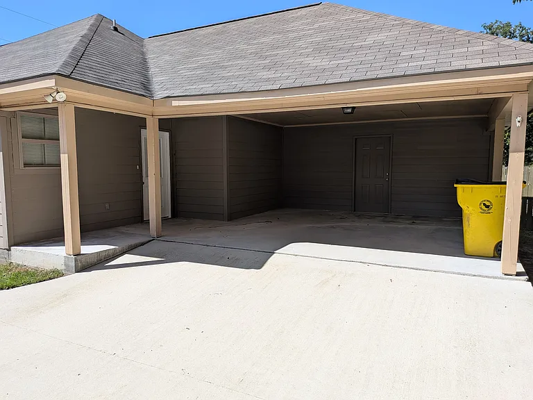 1931 Ravier Ln — Photo 13