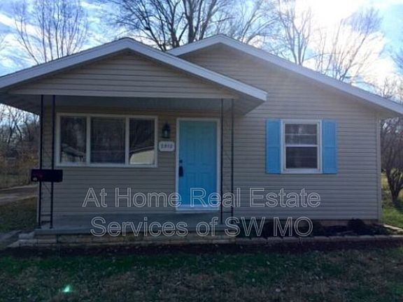 2nd image of 2810 W College St