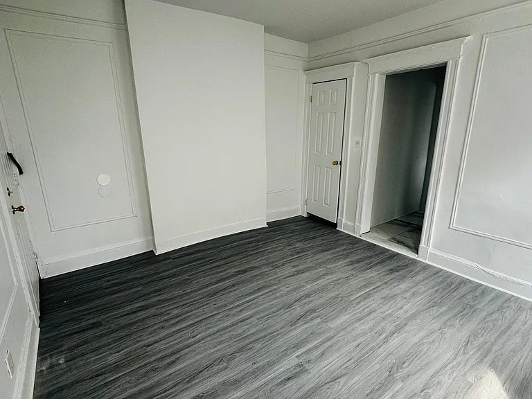 19 Knowles St #2 — Photo 6