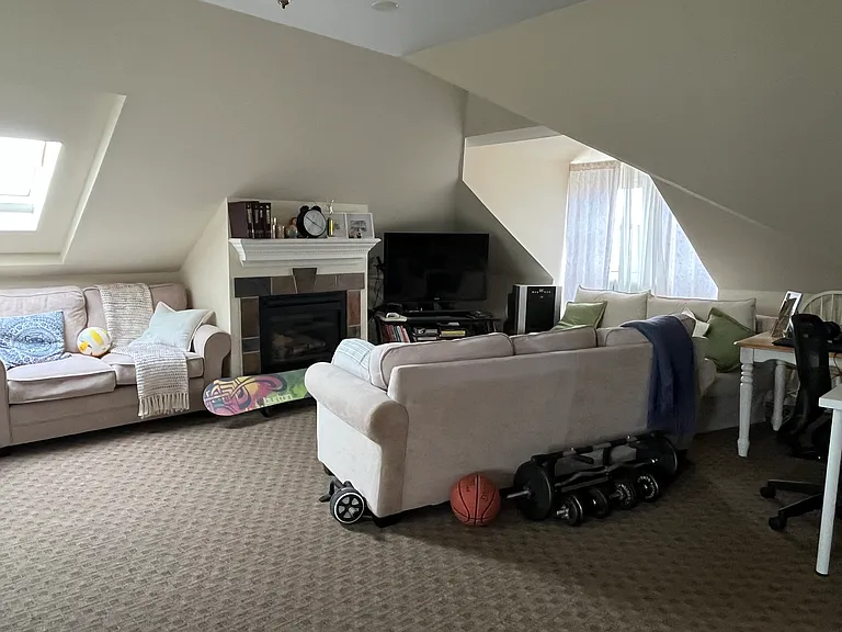 207 Broadway #302 — Photo 4
