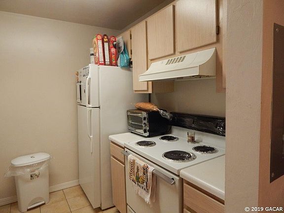 3rd image of 2360 SW Archer Road 611 #611