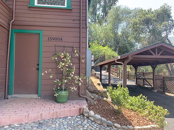 3rd image of 15900A Matilija Dr