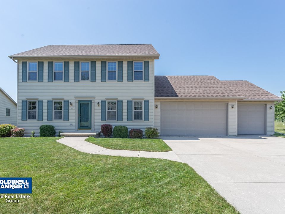 2nd image of 810 Windsong Way