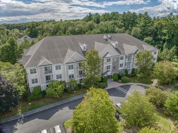 1000 Albion Rd #1104, Bedford, MA 01730