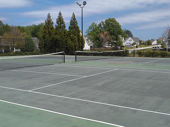 Community Tennis Courts