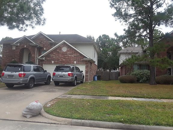 2nd image of 16018 Aberdeen Forest Dr