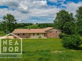 9041 Old Olvey Rd, Harrison, AR 72601