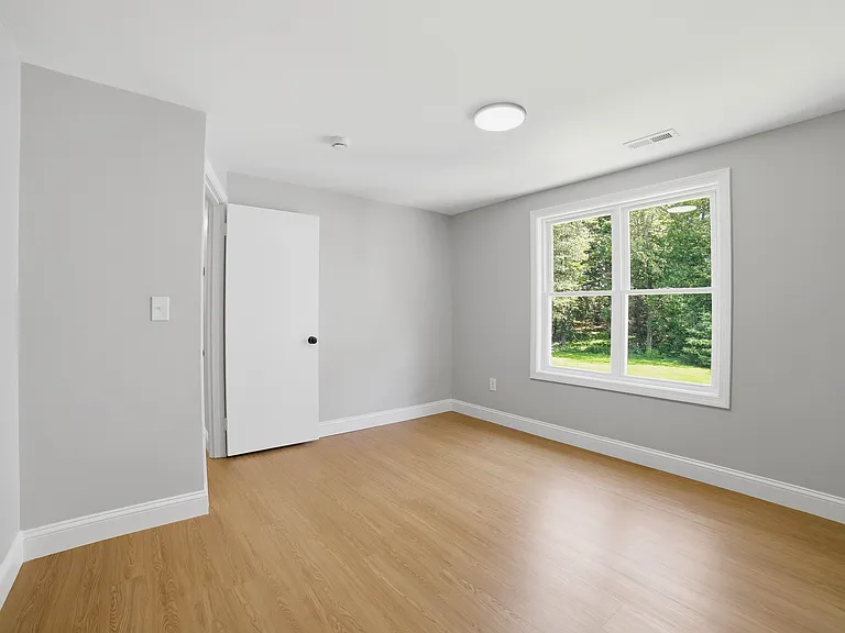 44 Topsfield Cir — Photo 22