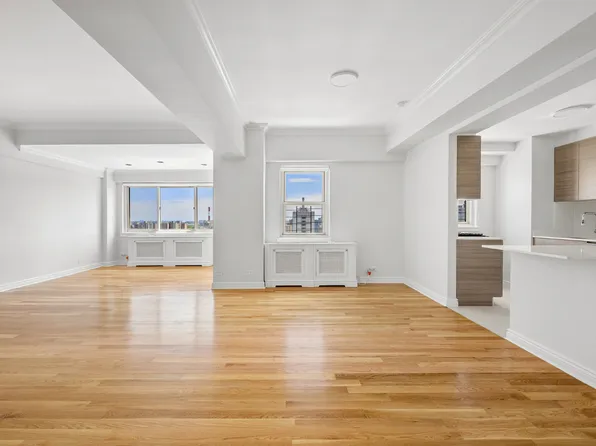 360 East 65th Street image 1 of 10