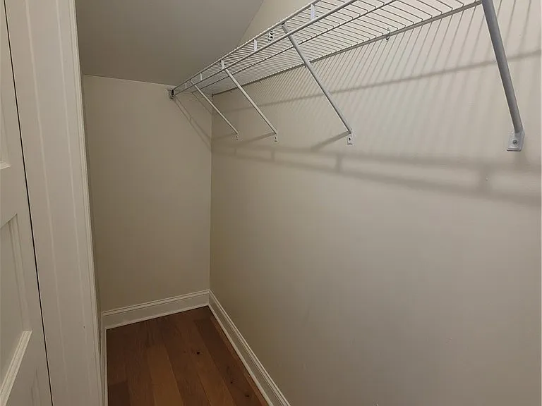 884 Main St #5 — Photo 9