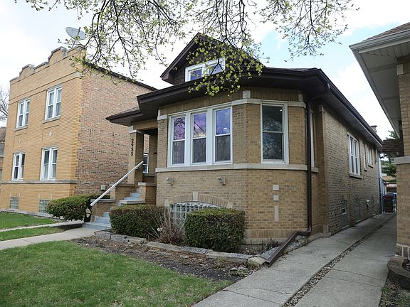 2nd image of 2955 N Lotus Ave