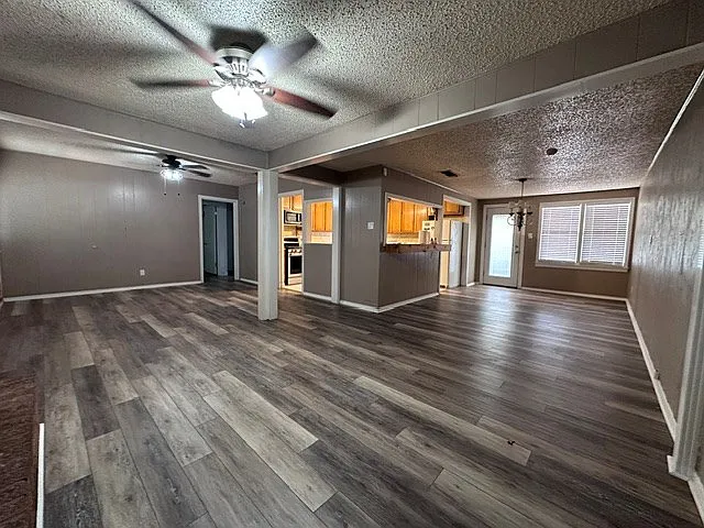 3773 Highland Dr — Photo 3