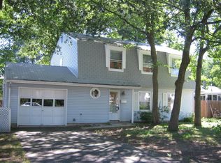 36 Ohio Ave, Middletown, NJ 07748