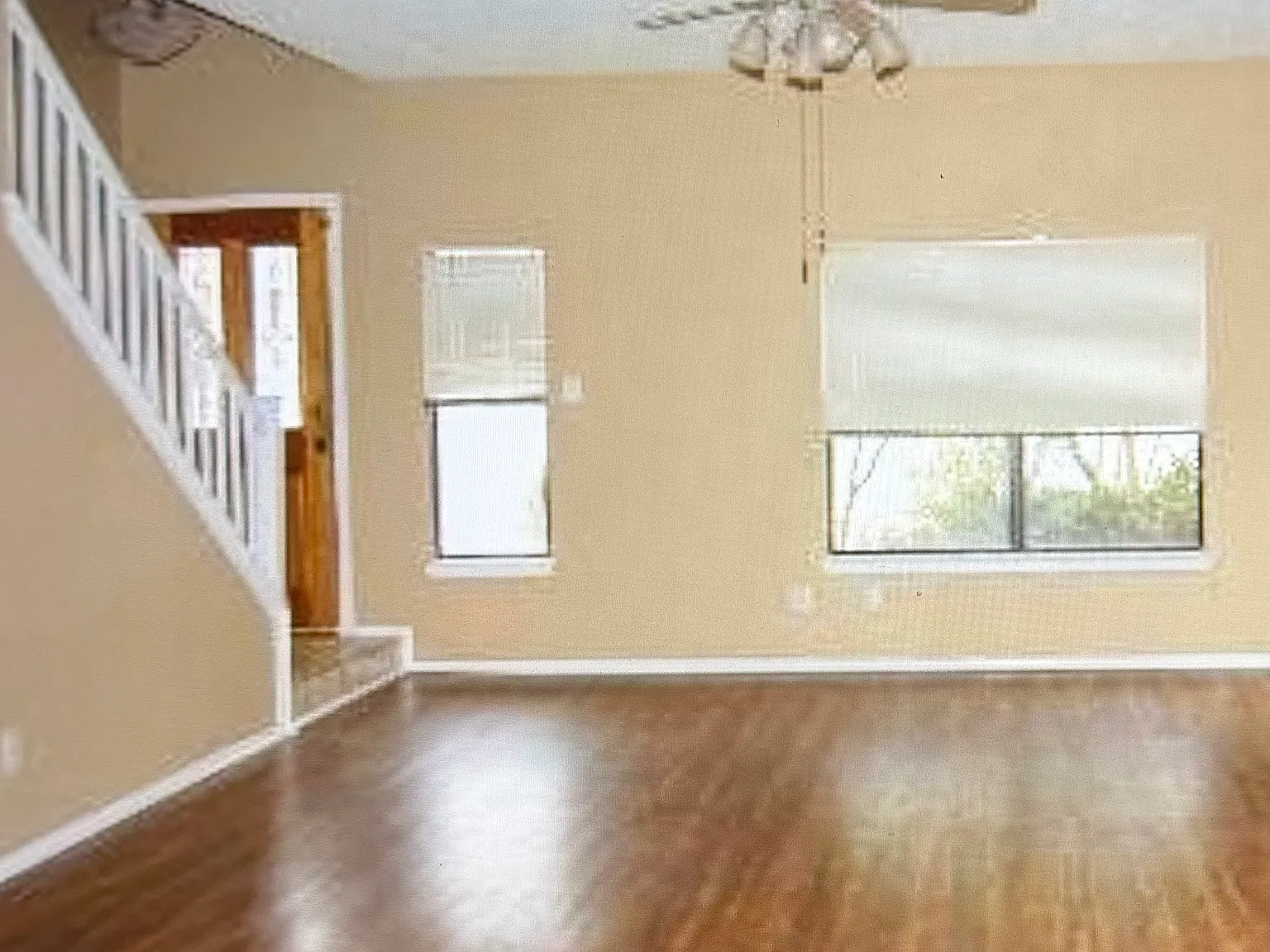 21511 Hyerwood — Photo 3