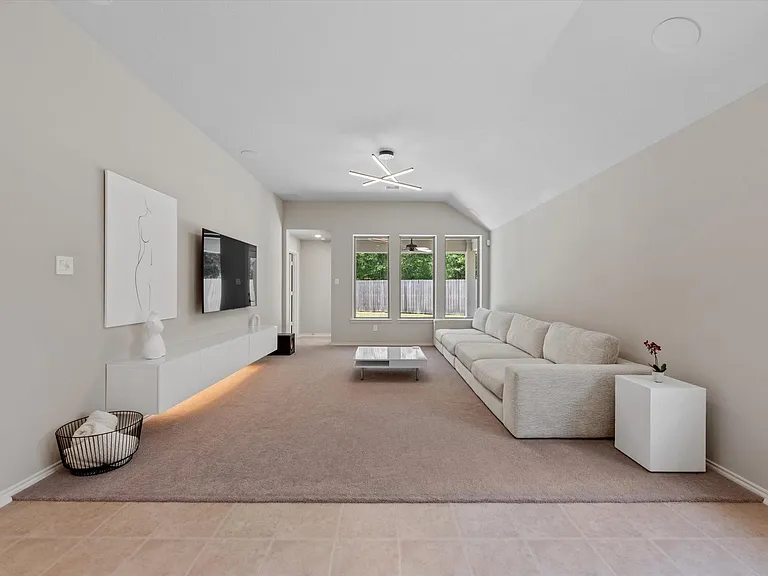 2901 Yaupon Grove Ln — Photo 11