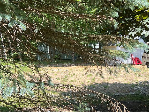 3rd image of 6854 W Beech St