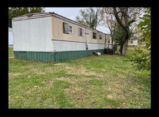 311 E 3rd St, Macon, MO 63552