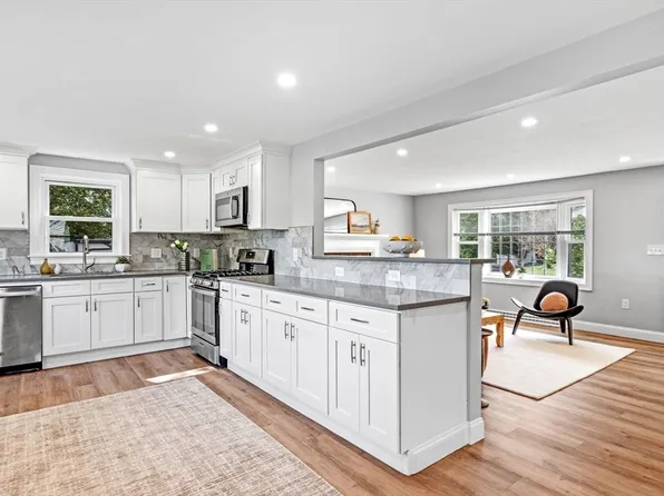 16 Appleby Rd, Salem, MA 01970