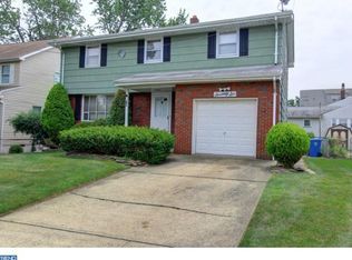 76 Crampton Ave, Woodbridge, NJ 07095
