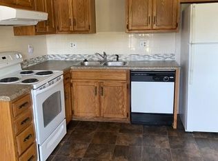 807 N Jackson St, Spring Hill, KS 66083