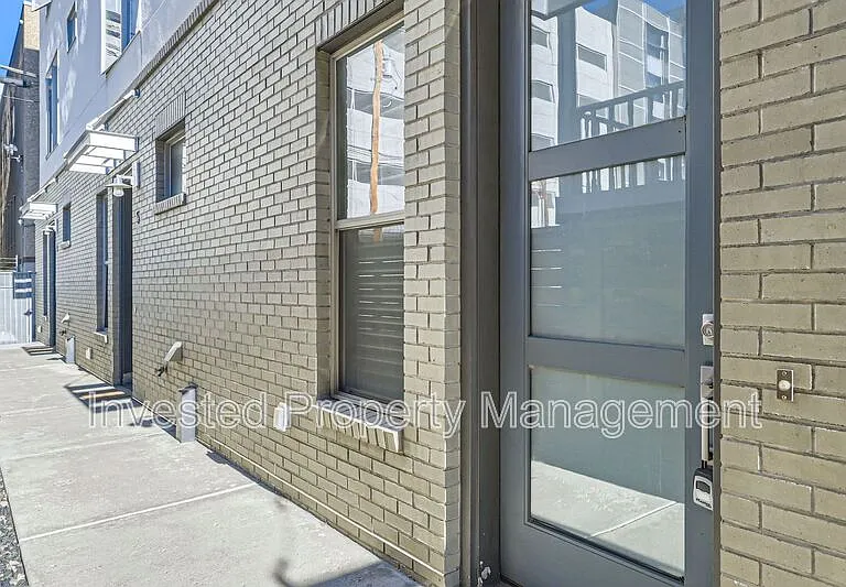 1323 Elati St #4 — Photo 4