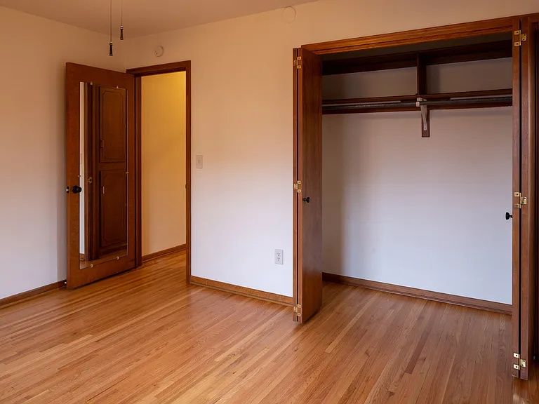 The Heritage Apartments — Photo 8