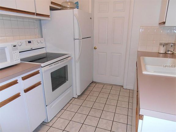 5th image of 1759 Murray Ave