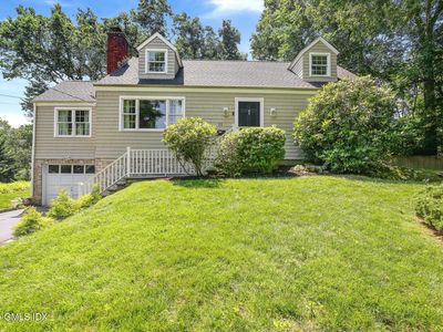 11 Pond Pl, Cos Cob, CT, 06807