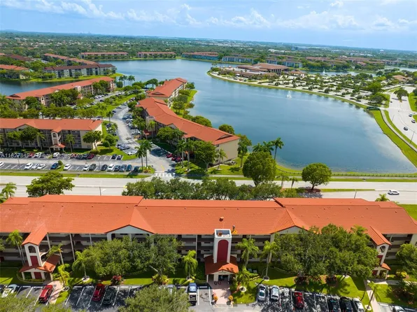 1000 SW 128th Ter APT 312V, Pembroke Pines, FL 33027