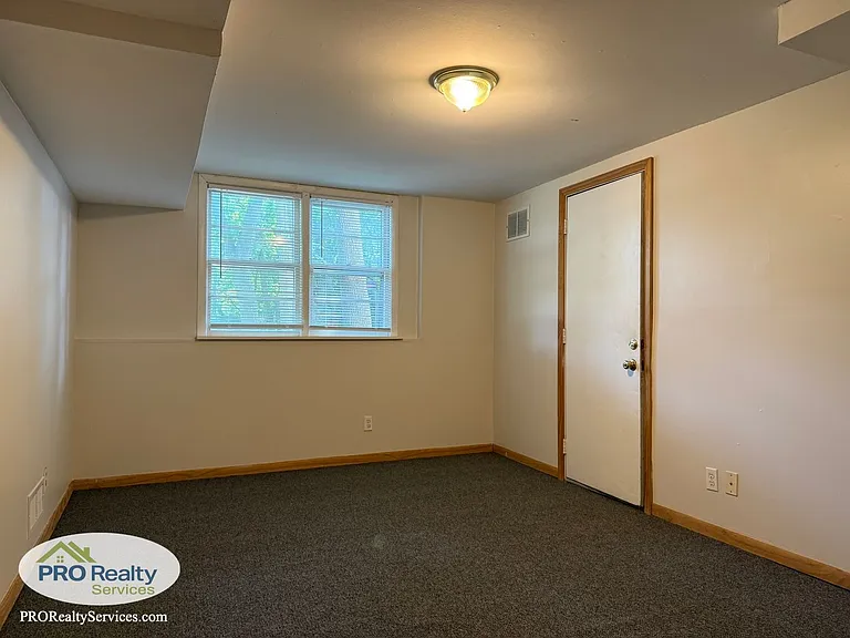 2525 Nathan Ln N — Photo 18