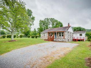 960 Rock Creek Rd, Erwin, TN 37650