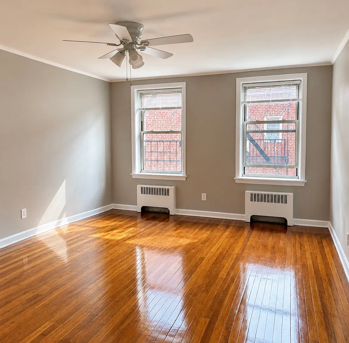 Studio, $1,585 — Photo 2