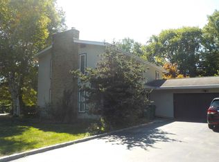 12 Lookout Rd, Fishkill, NY 12524