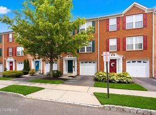 28 Abby Road, Farmingdale, NJ 07727