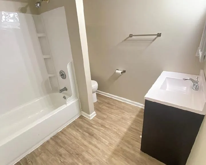 5825 Creekview Ct W — Photo 10