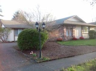 1864 Crescent Ave, Eugene, OR 97408