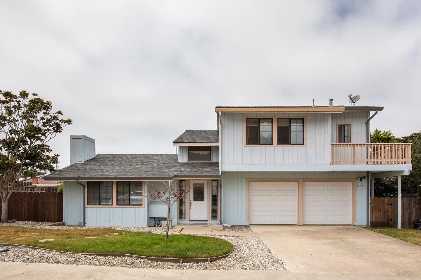219 Mortimer Ln photo 1
