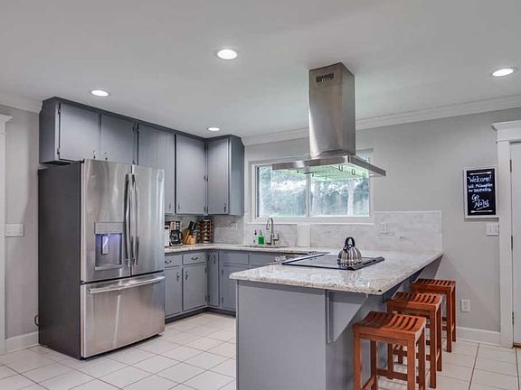 2nd image of 3120 Brandywine Dr