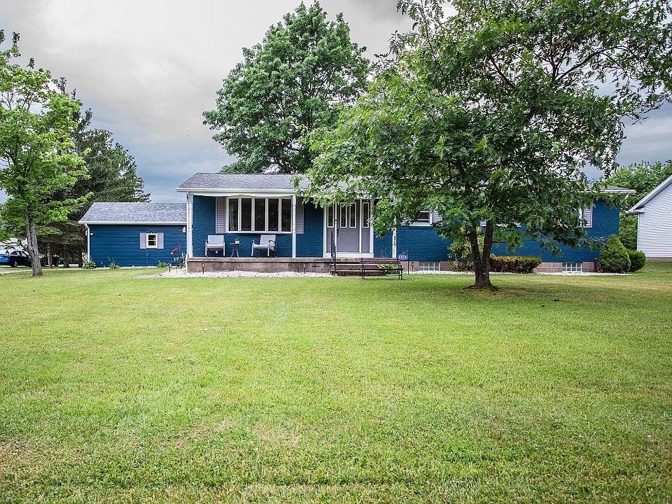 1st image of 8810 Laurel Dr