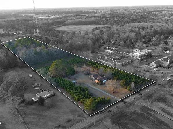 2728 Battlefield Blvd S, Chesapeake, VA 23322