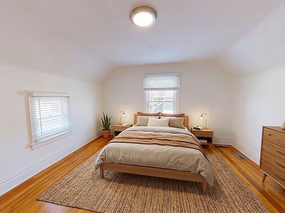 4th image of 1602-1620 Walnut St #4