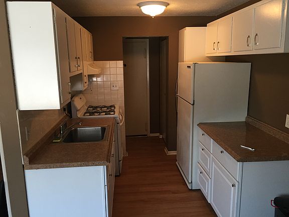 New countertops and stove