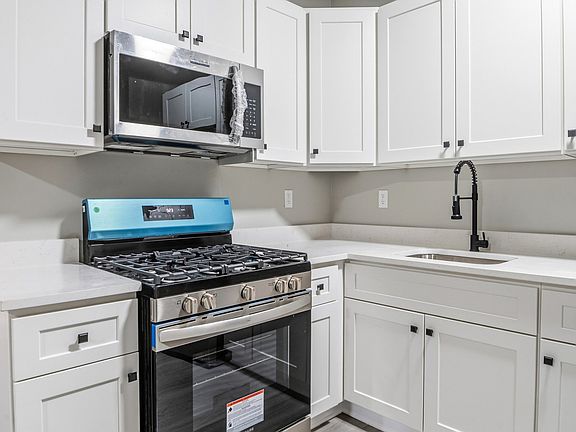 5th image of 228 N Collington Ave