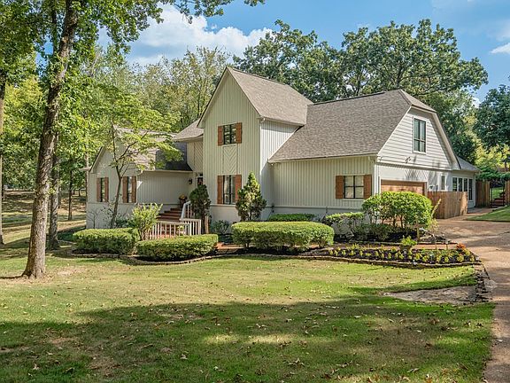 3rd image of 3548 Davieshire Dr