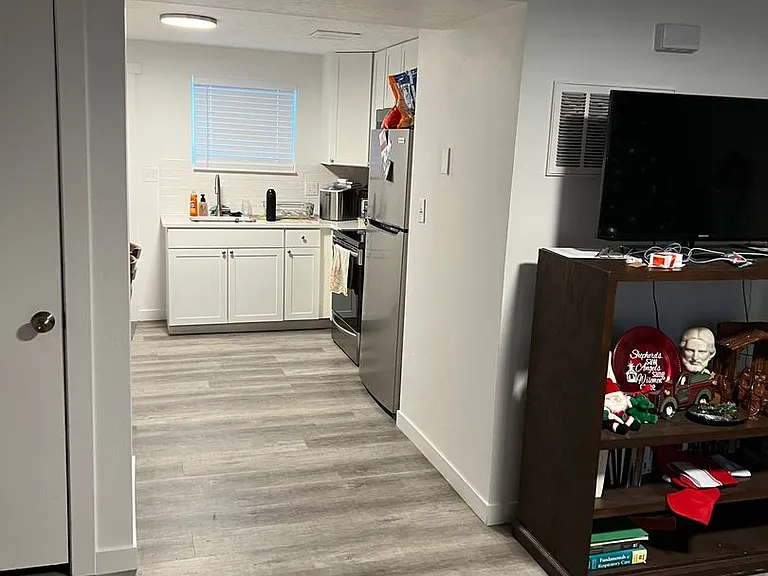 1434 S 320 E — Photo 2