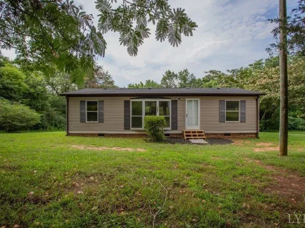 1161 Hickory Rd, Chatham, VA 24531