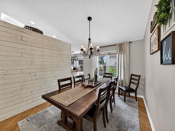 4th image of 4137 Greenglade Ct