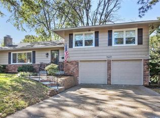 5619 W 101st St, Overland Park, KS 66207