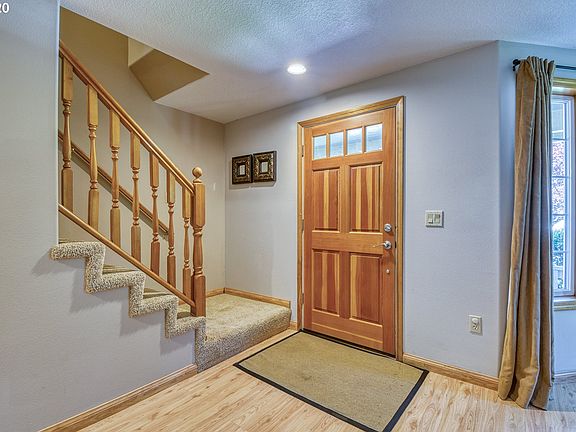 5th image of 15507 NE 12th Way
